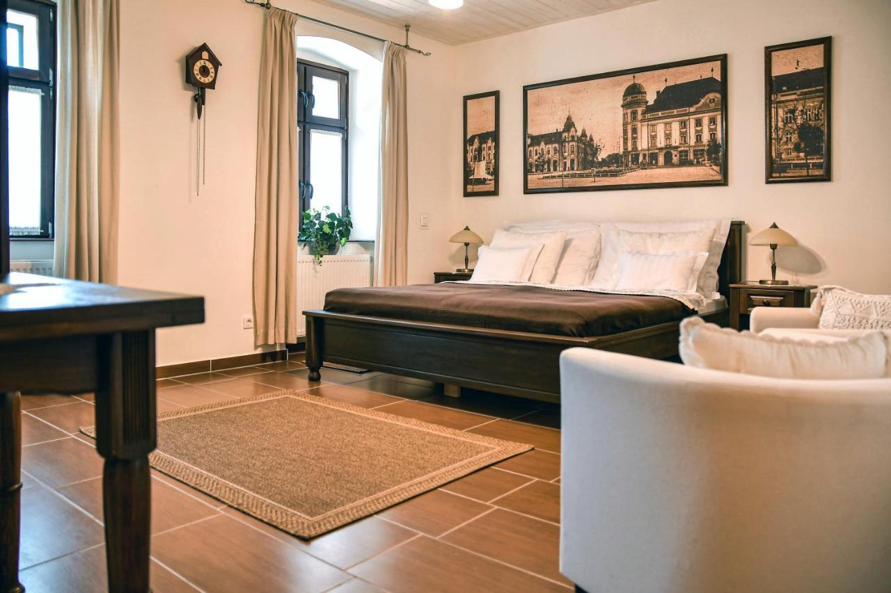 Bed and Breakfast Szin-Es Vendeghaz à Szentes Extérieur photo
